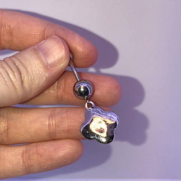 Flower Design Dangle Belly Ring - Picture 6 of 9